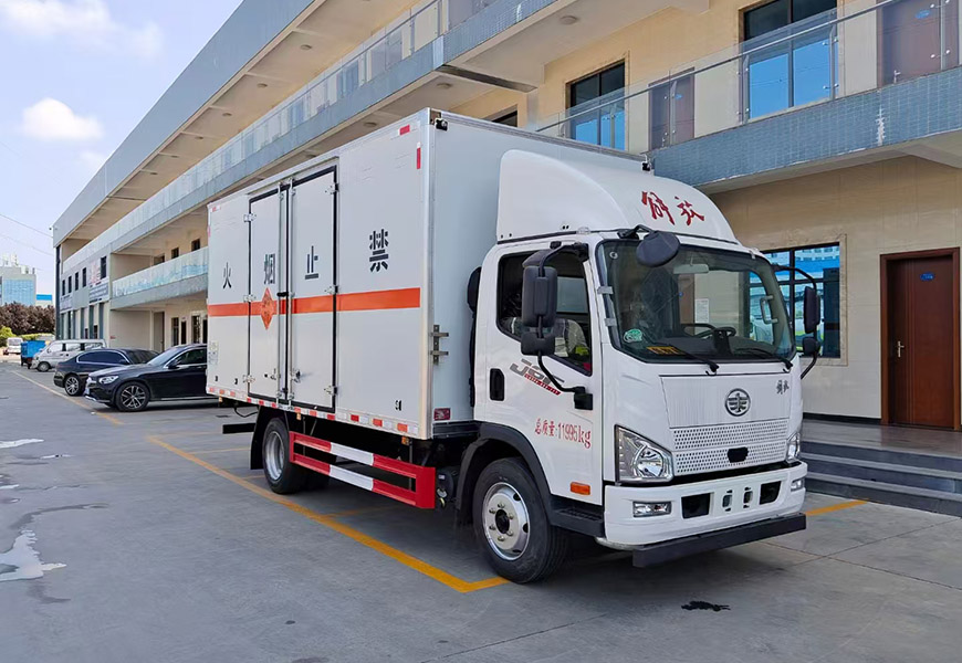 國六解放J6F危險品廂式運輸車|爆破器材運輸車